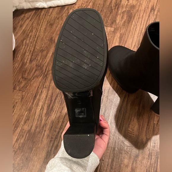 Forever 21 Black Chunky Platform Booties - Picture 3 of 5
